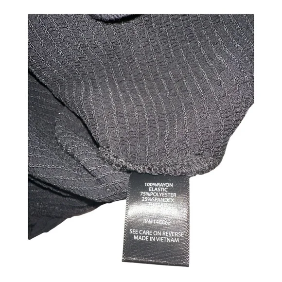 Torrid Challis Smocked Puff Sleeve Crop Top Black 6X Romantic Flattering NWOT - Picture 7 of 11